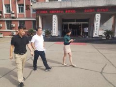 <b>����������ְ��Ȱ����У�＾</b>