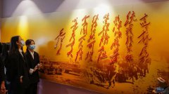 �����ɫ�Ļ������и������� 